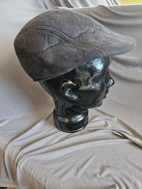 Men's Black Flat Cap